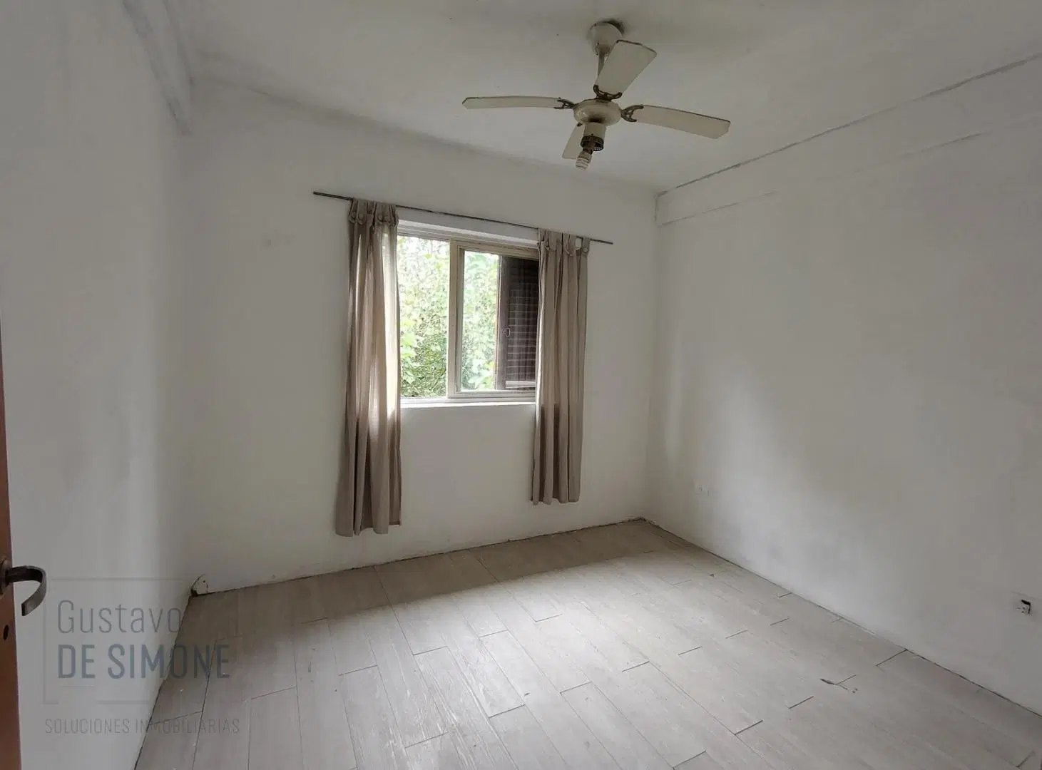 Venta departamento 3 ambientes con balcón y cochera - Monte Grande 2