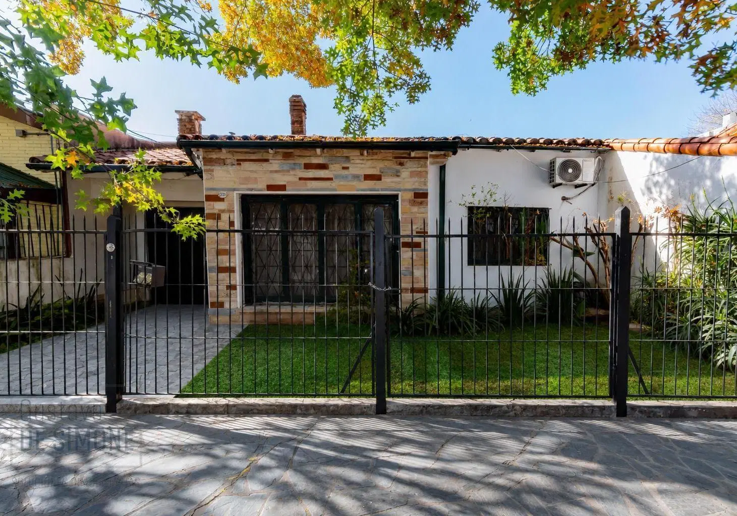 Venta Casa 4 Ambientes en OLIVOS - JARDIN Y PARRILLA 5