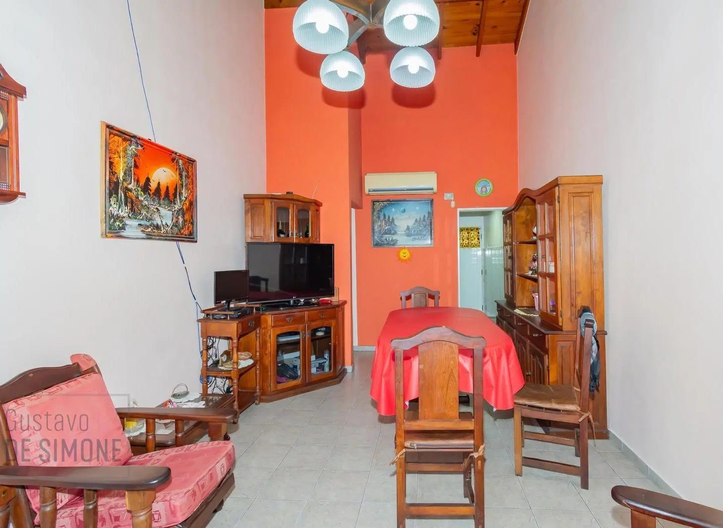 Venta Casa tipo chalet de 3 Ambientes con cochera, patio, quincho en Burzaco 3
