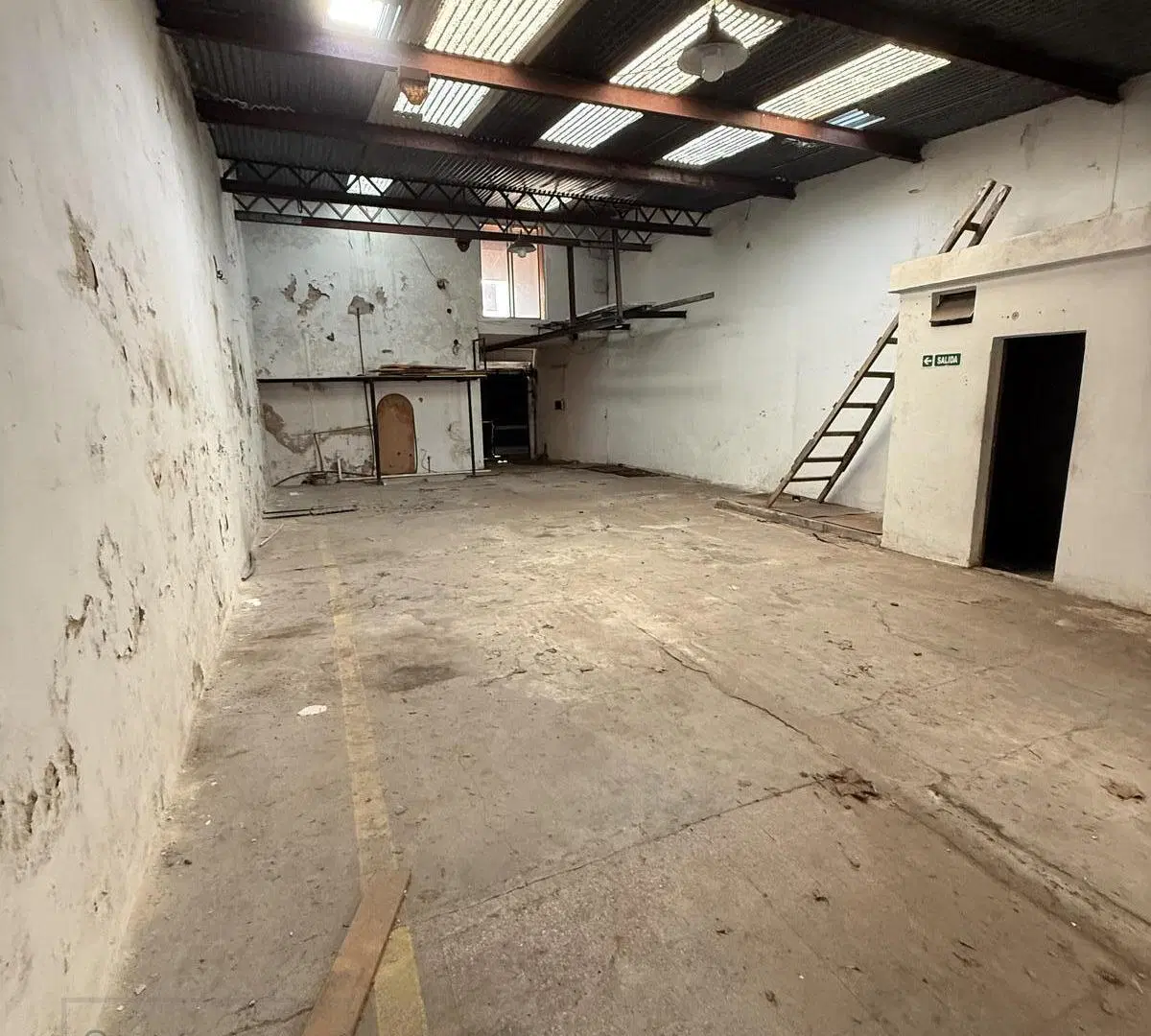 Venta Galpon industrial en Avellaneda 5