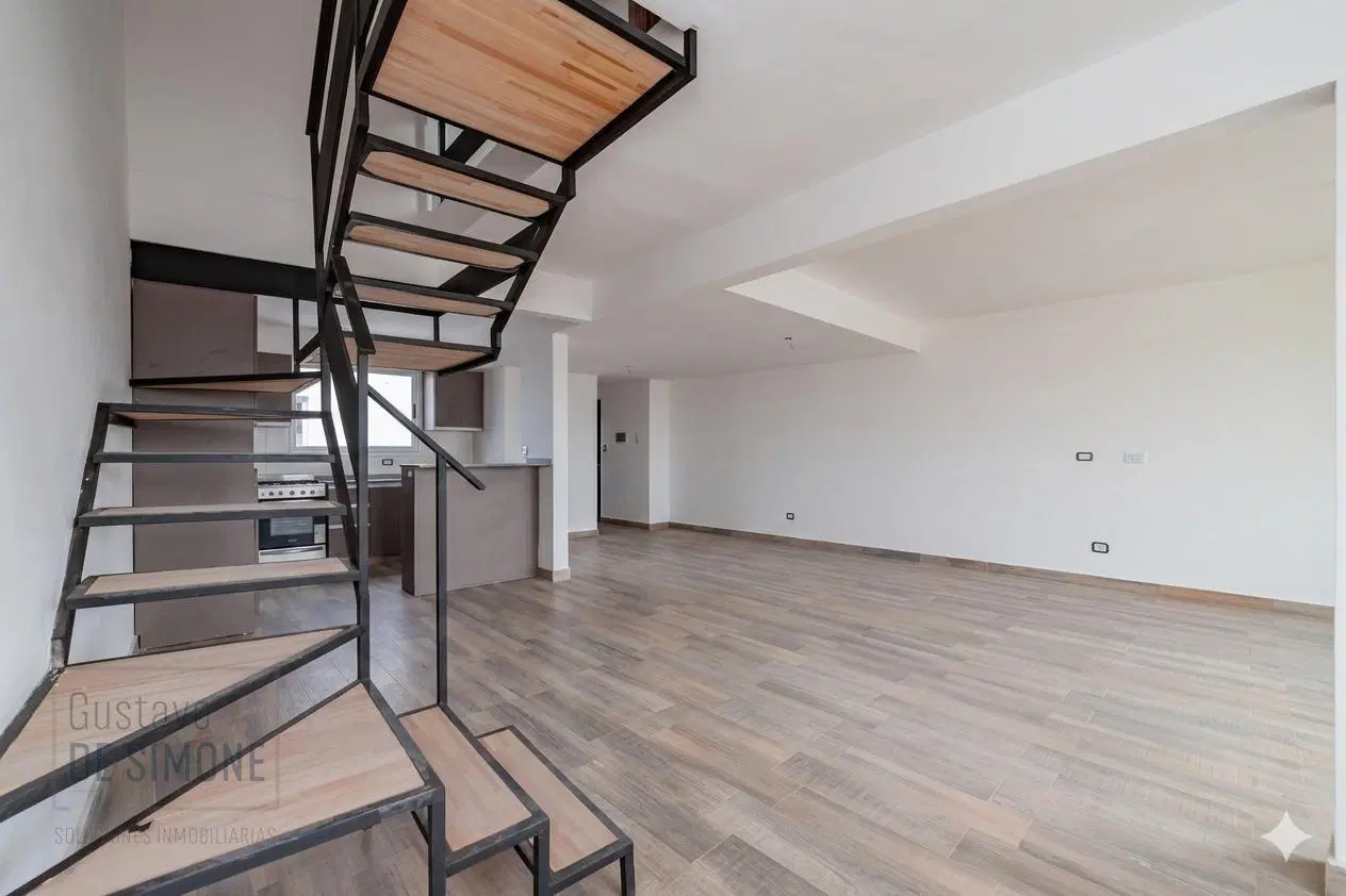 Venta Departamento 4 AMBIENTES DUPLEX Tigre Centro 5