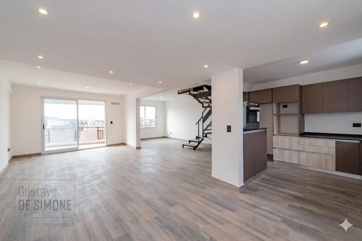 Venta Departamento 4 AMBIENTES DUPLEX Tigre Centro 2