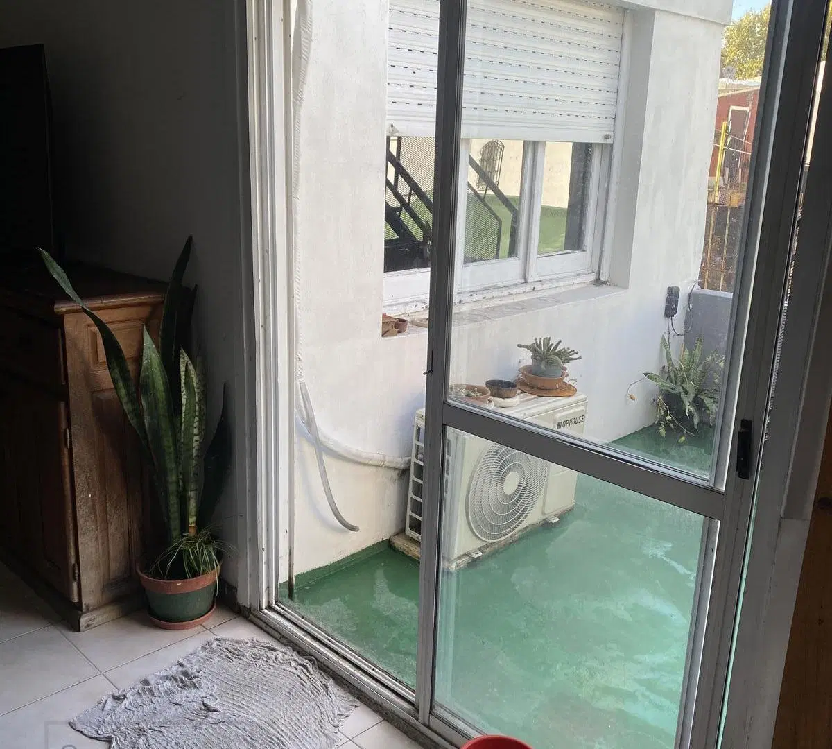 Venta PH al frente con Terraza, luminoso en Ciudadela 3