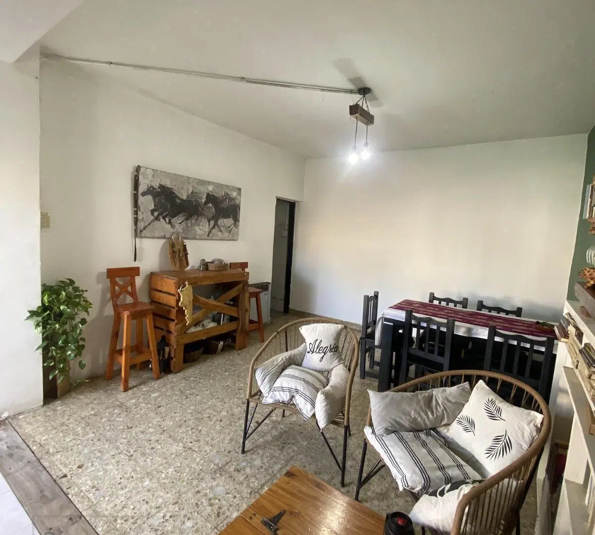 Venta PH al frente con Terraza, luminoso en Ciudadela 5