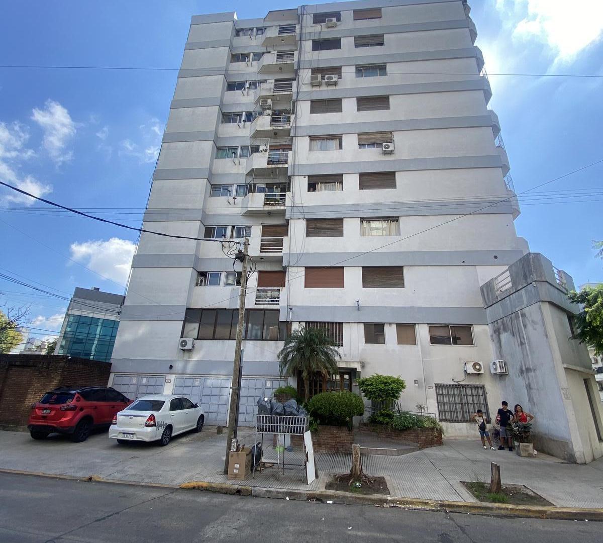 Ventas Departamento de 2 ambientes al Frente, Ciudadela Centro