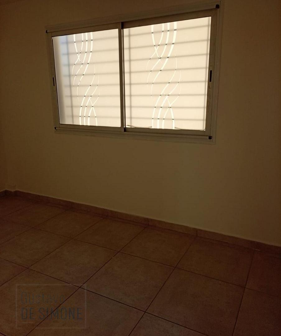 Foto de Ciudadela,Depatamento 2 ambientes,al frente en Alquiler,luminoso, imagen 2