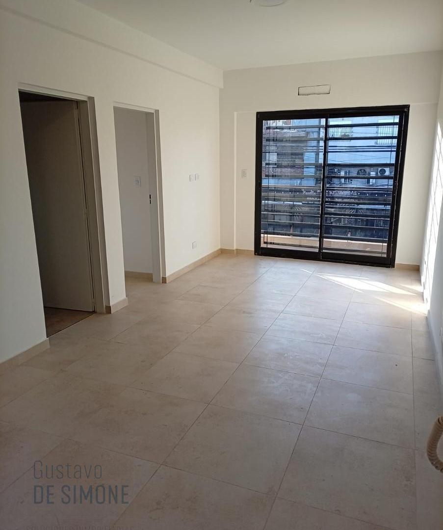 Foto de Departamento en Ciudadela,amplio 2 ambientes con patio balcon y, imagen 5