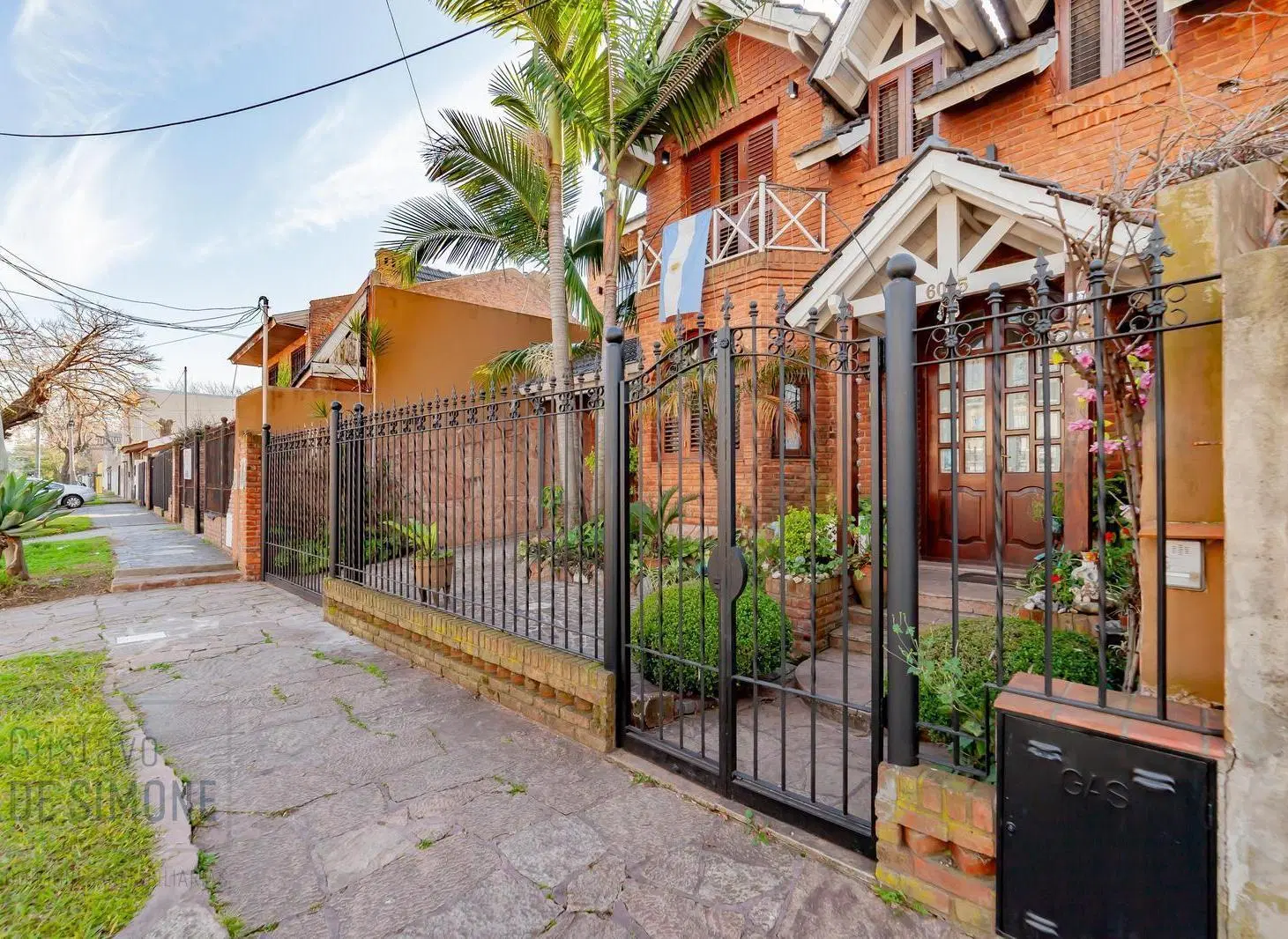 Venta Casa con jardín y pileta en Villa Ballester 2