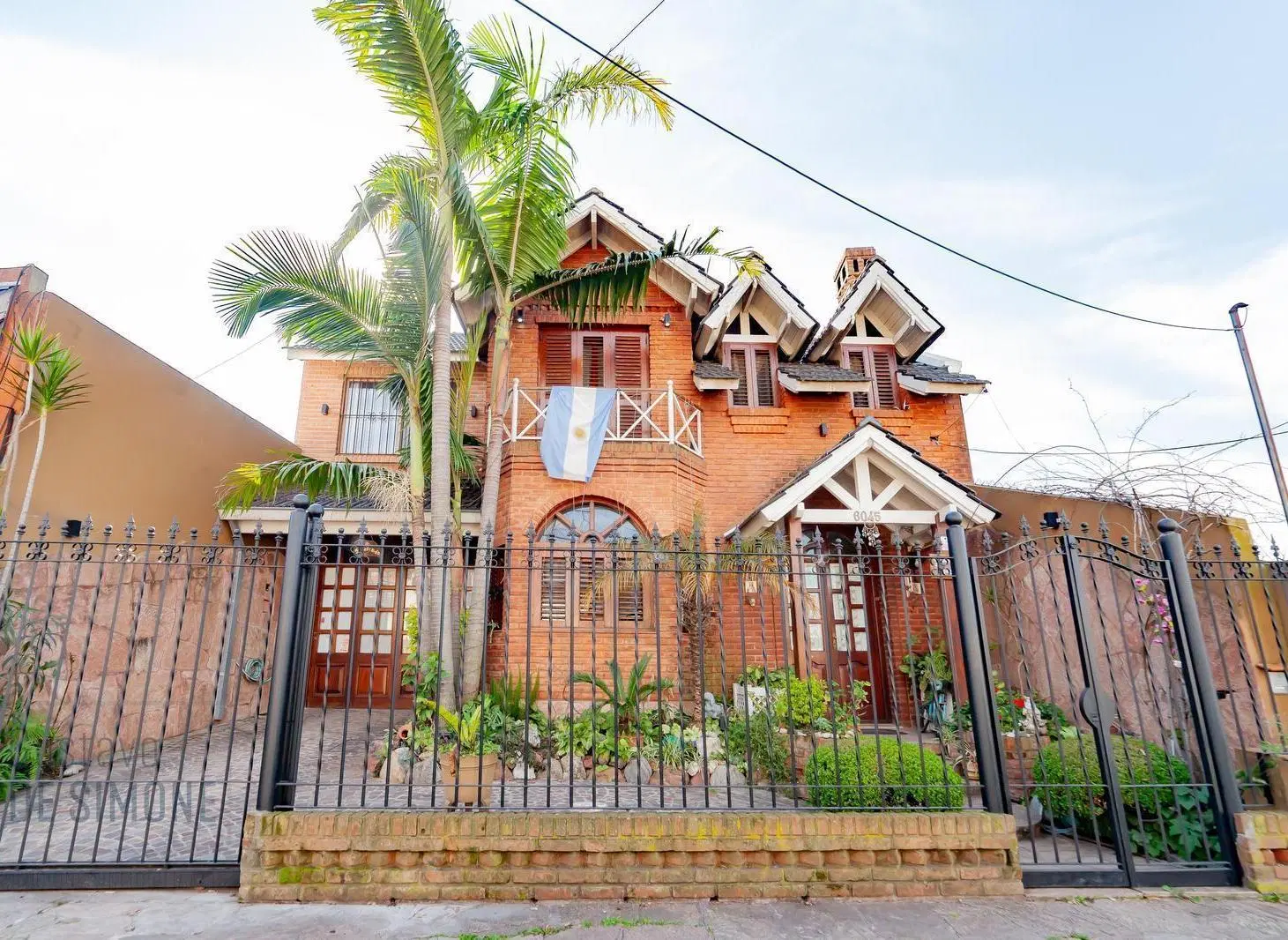 Venta Casa con jardín y pileta en Villa Ballester 3