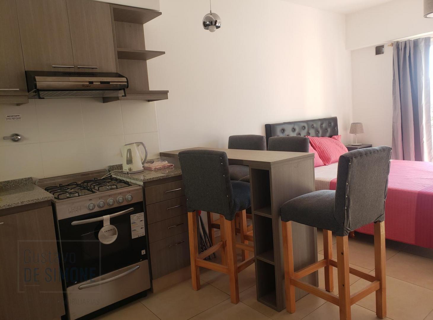 Foto de ALQUILER TEMPORARIO DEPARTAMENTO C/ BALCON - CABALLITO, imagen 2
