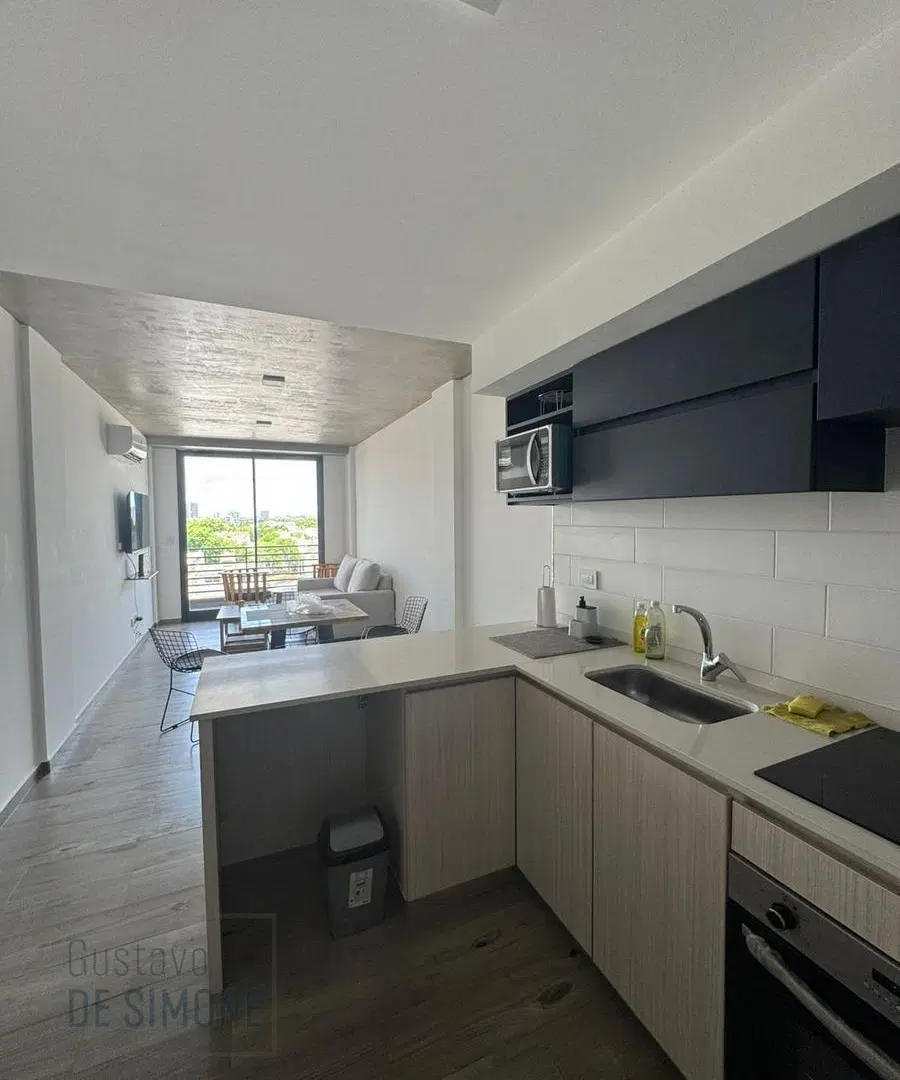 Venta Departamento de 2 ambientes en  Monte Castro 3
