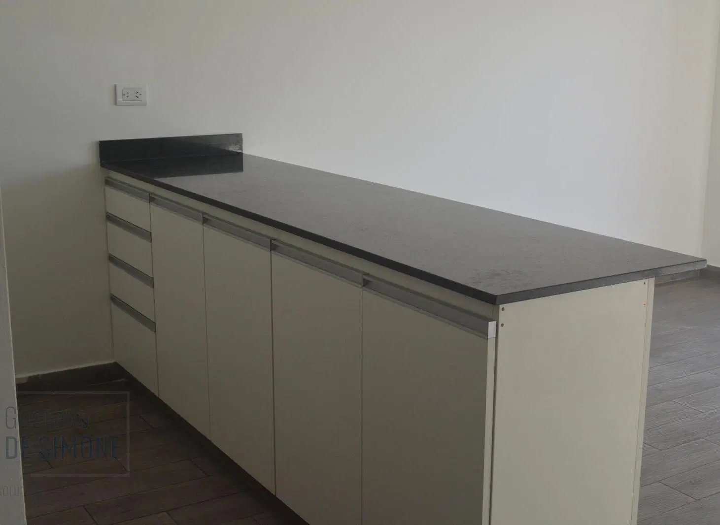 Alquiler de Departamento Dos ambientes en  Monte Castro 3
