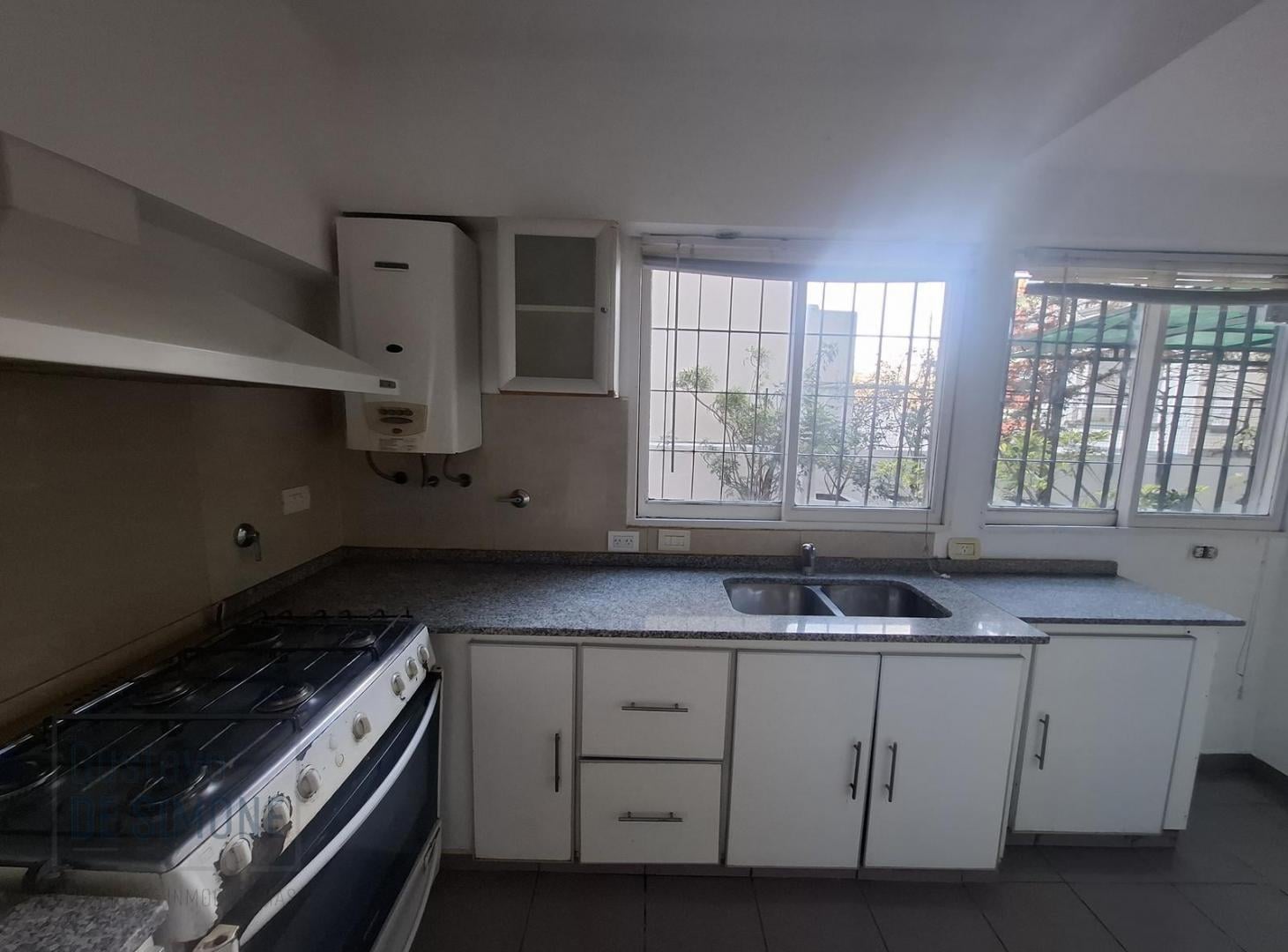 Foto de Departamento 4 ambientes con Terraza propia en san isidro, imagen 1
