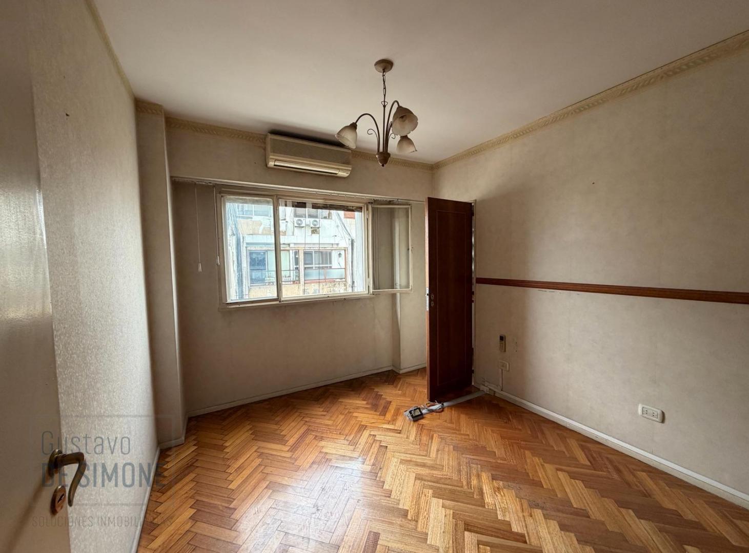 Foto de VENTA DEPARTAMENTO 2 AMBIENTES CON BALCÓN AL FRENTE EN SAN NICOLAS, imagen 1