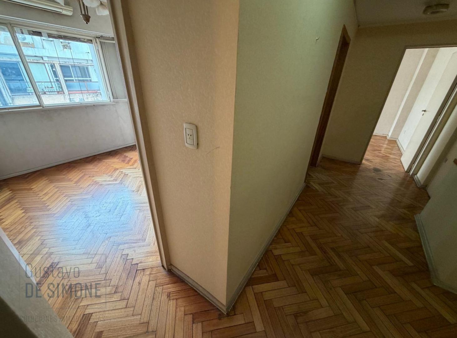 Foto de VENTA DEPARTAMENTO 2 AMBIENTES CON BALCÓN AL FRENTE EN SAN NICOLAS, imagen 4