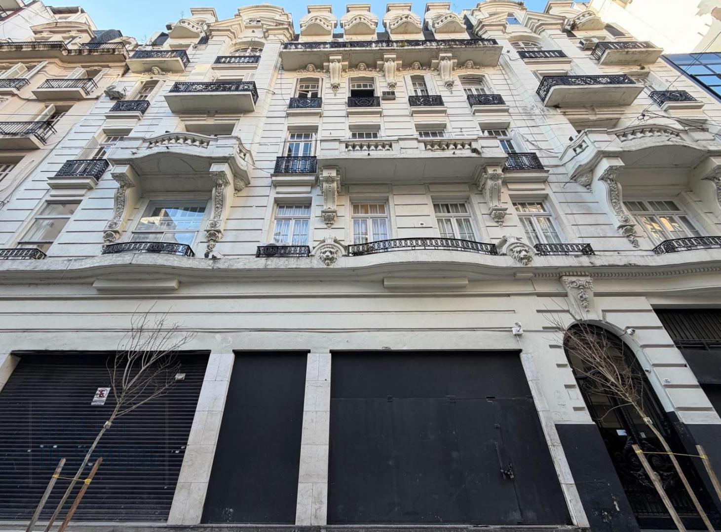 Foto de VENTA DEPARTAMENTO 7 AMBIENTES CON BALCÓN FRANCÉS EN SAN NICOLAS, imagen 1