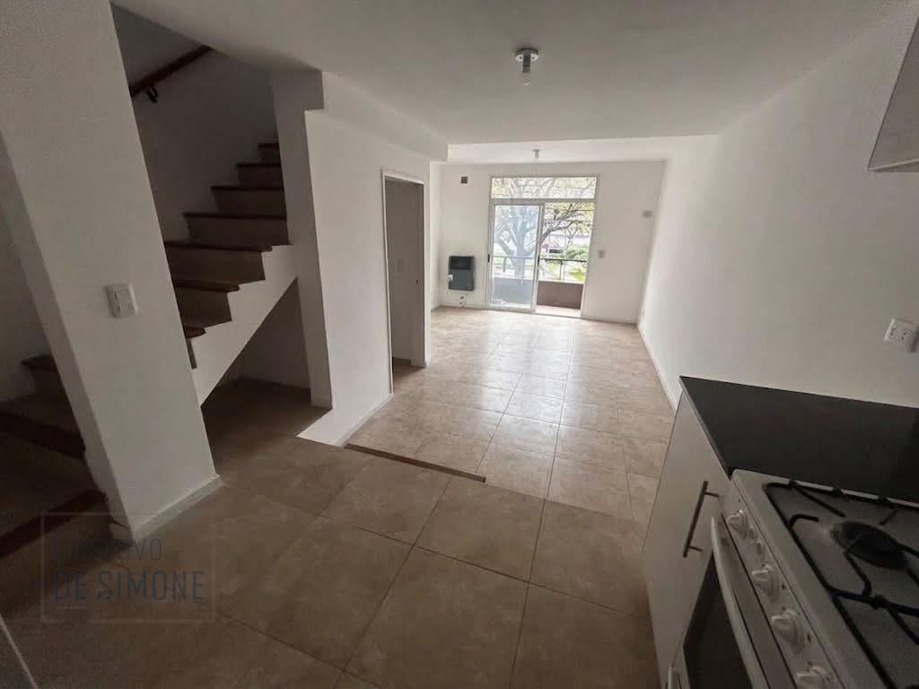 Foto de Venta PH de 4 ambientes balcón y patio en Villa Devoto, imagen 1