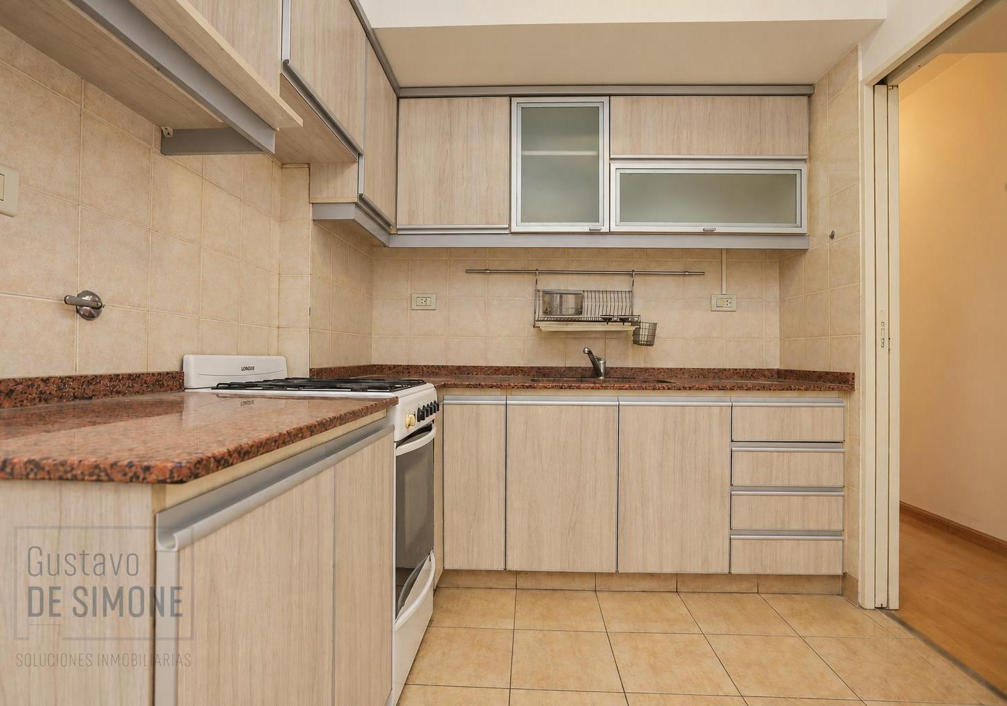 Foto de VENTA SEMIPISO DE 4 AMBIENTES, BALCÓN TERRAZA, PATIO, SUITE CON, imagen 2