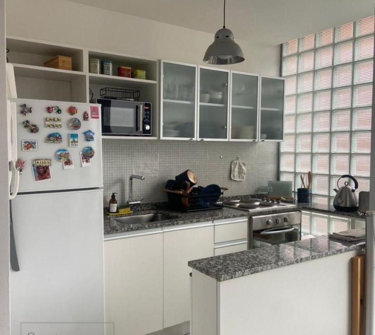 Foto de Alquiler Departamento 2 ambientes con balcón en Belgrano R, imagen 1