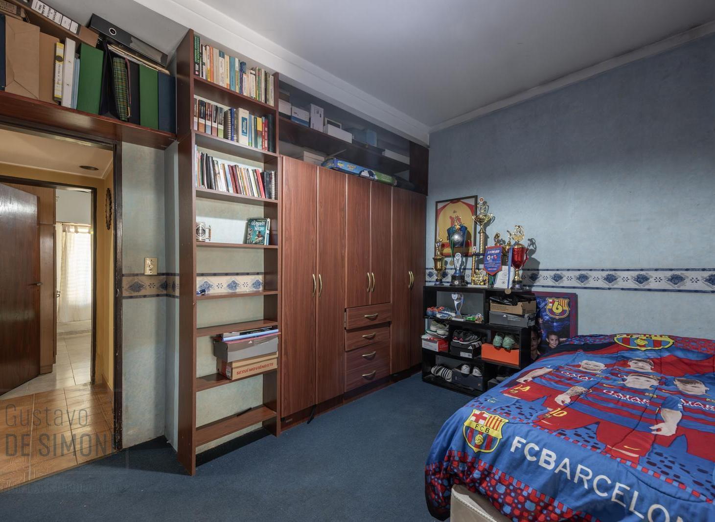 Foto de Casa en Venta de 3 Ambientes con Cochera, Quincho y Jardín, imagen 4