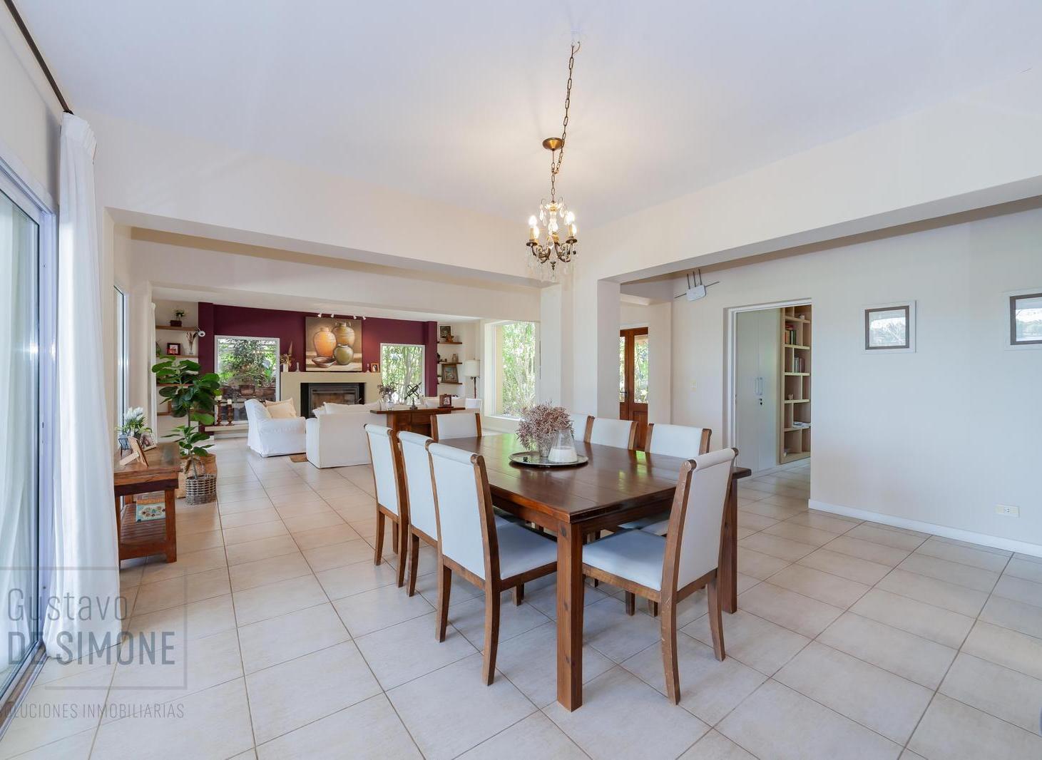 Foto de Venta Casa al lago de 5 dormitorios en Barrio Privado Santa Catalina, imagen 4