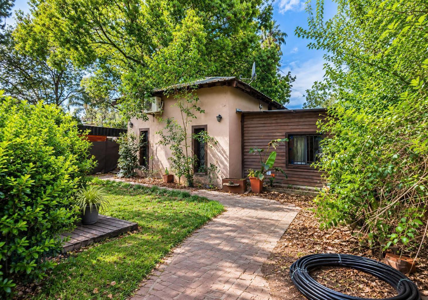 Foto de Venta Casa de 3 ambientes en La Bota Benavidez + altillo con Jardin y, imagen 1