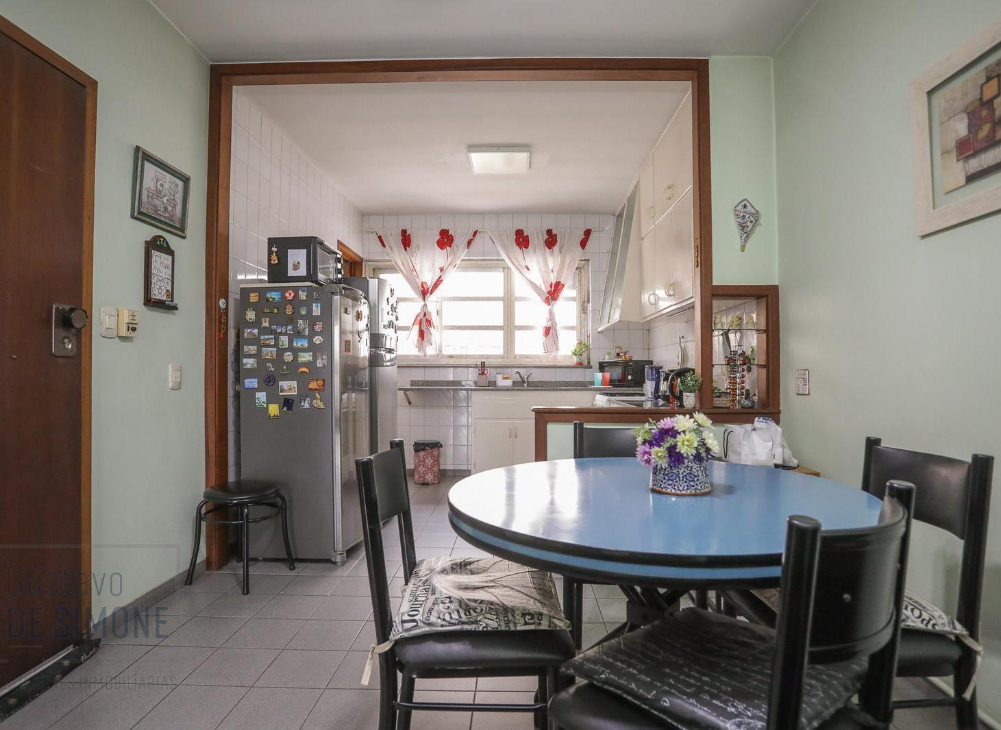 Foto de Venta / Departamento / 4 ambientes / Con Dependencia / Con 2 balcones /, imagen 2