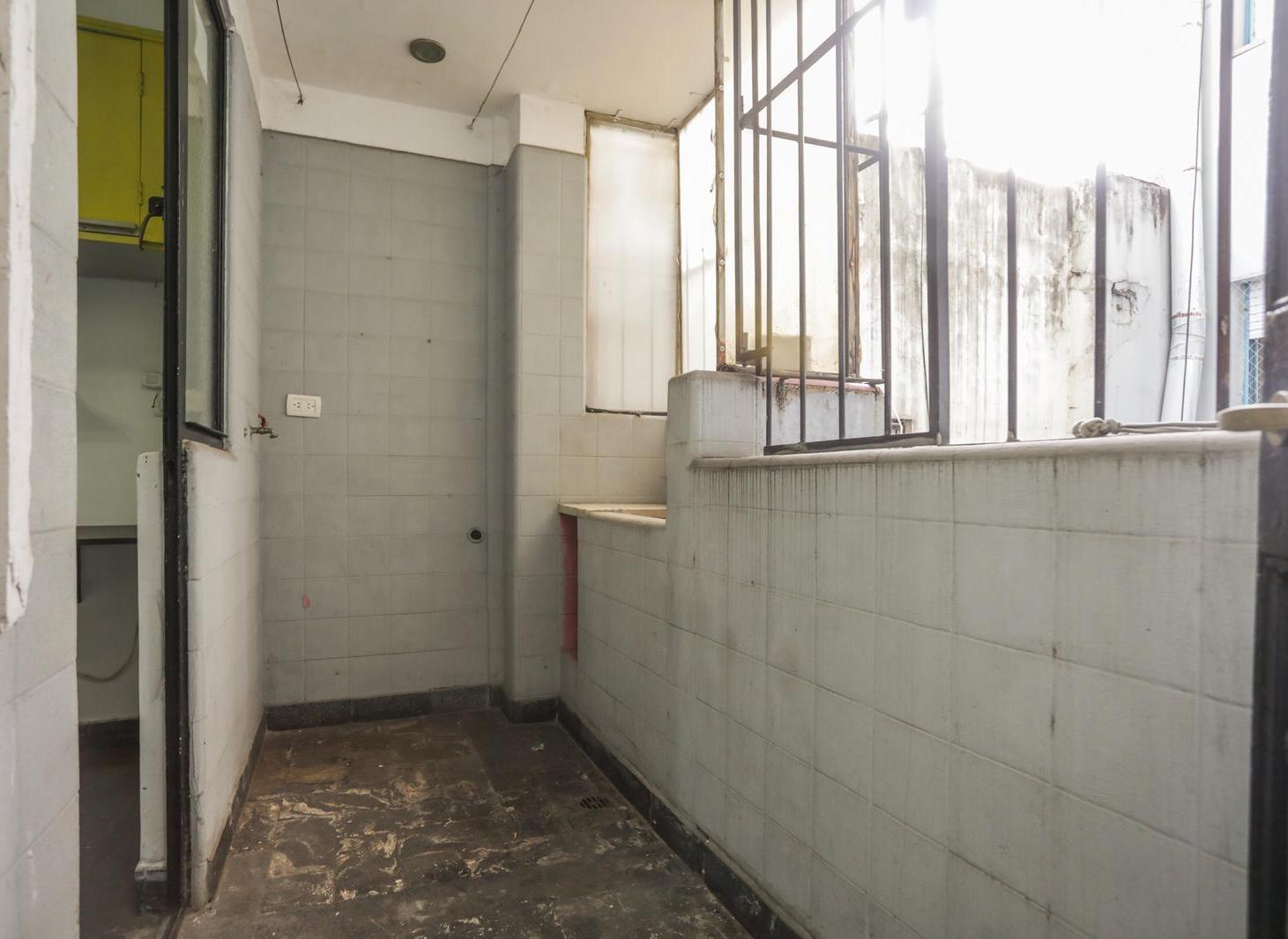 Foto de Venta / Departamento / Piso / 4 ambientes / Con dependencia / Con, imagen 3