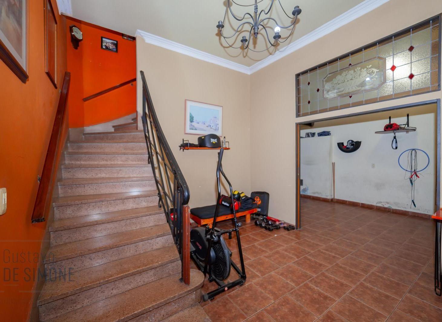 Foto de Venta PH 4 ambientes cochera y terraza, parrilla en Villa del Parque, imagen 5