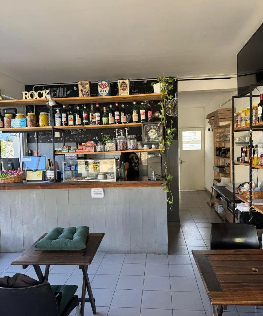 Departamento de Tres Ambientes en La Algodonera 5