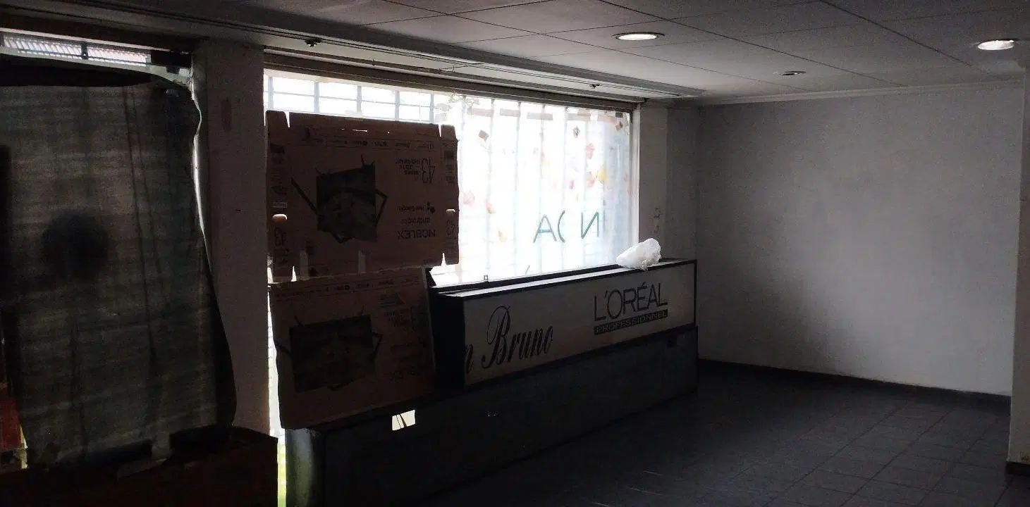 Local - San Justo 4