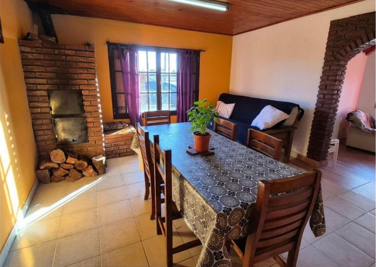 Foto de Venta casa de cinco ambientes, cochera, jardín, depto, Mar de Ajó, Partido de La Costa, Buenos Aires, imagen 5
