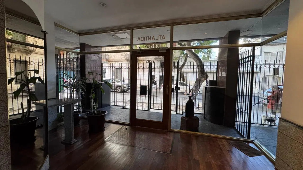Departamento DOS DORMITORIOS CON COCHERA MONTEVIDEO Y ENTRE RIOS 3