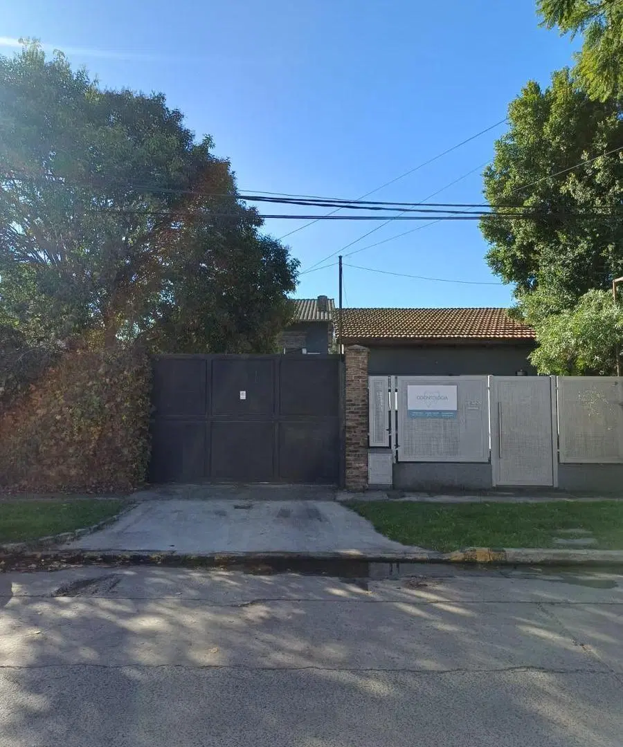 Vivienda con quincho y salon multiuso 4