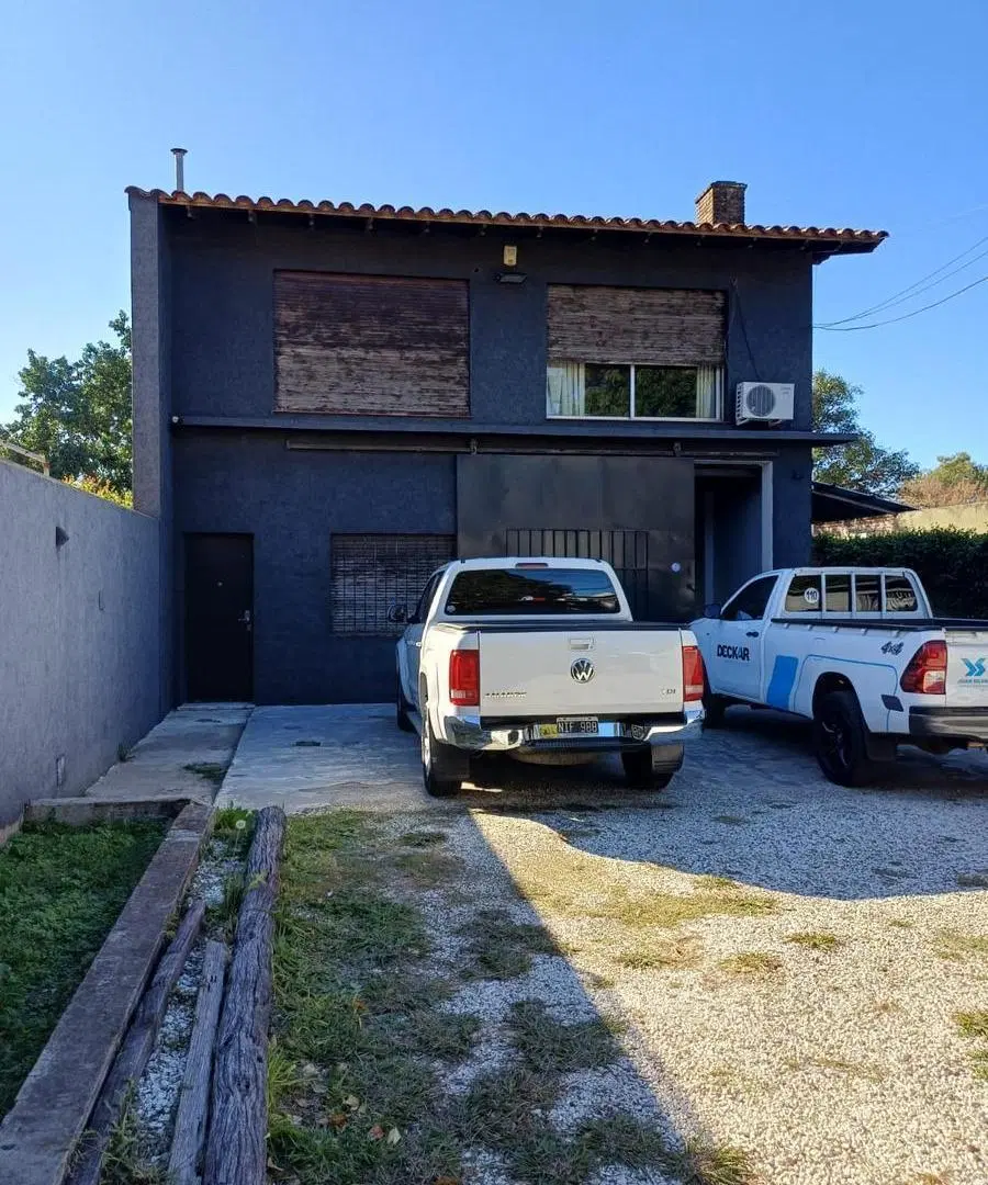 Vivienda con quincho y salon multiuso 2