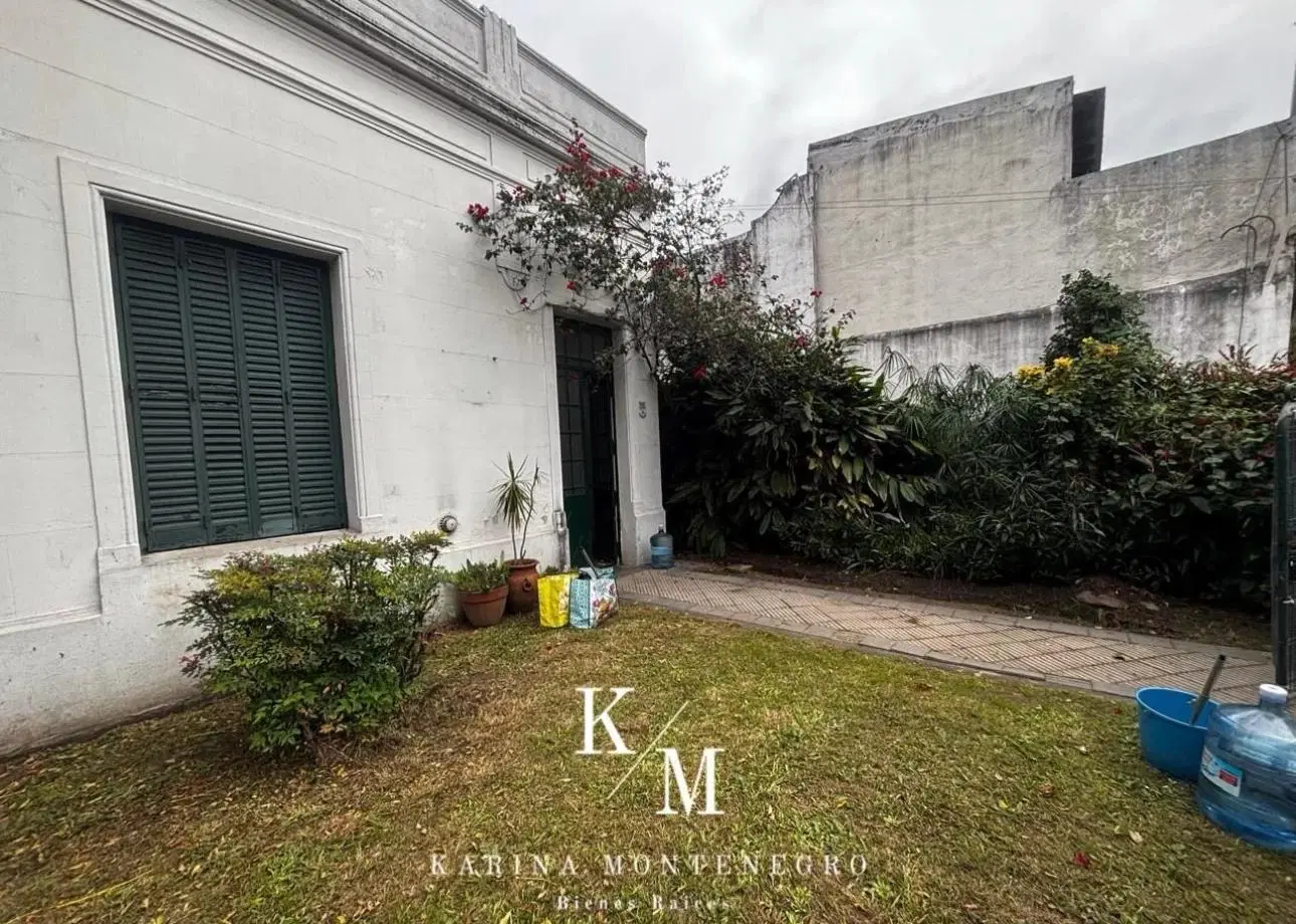 Casa 4 ambientes en San Martin, a mts. de Ruta 8 1