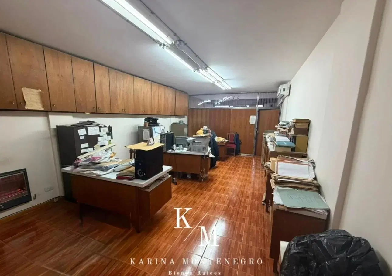 Oficina en el centro de San Martin con baño privado 4