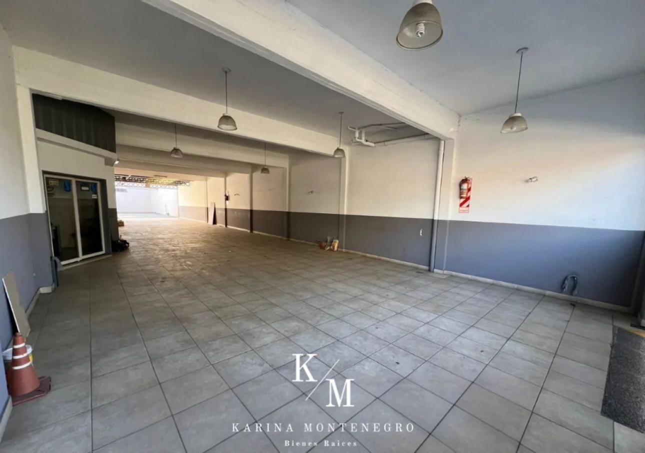 Foto de Local de 364m2 en San Martin, todo en P.B. con oficinas, imagen 2
