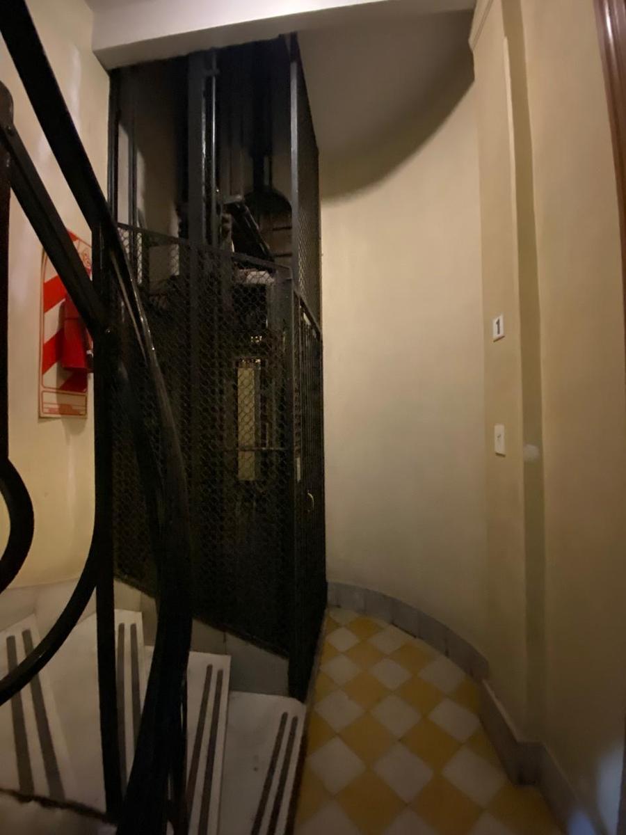 Departamento de 4 Apto Profesional en El Barrio de San Nicolás 5