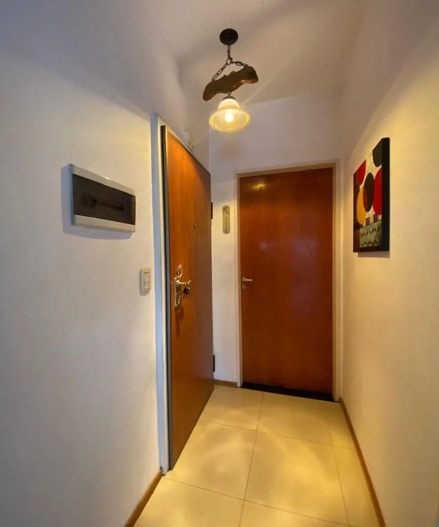 Departamento de dos ambientes al frente con balcón muy luminoso!!!! 2