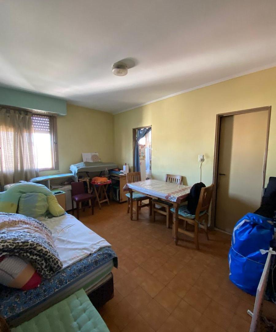 Foto de Departamento de dos ambientes en Balvanera excelente oportunidad, imagen 1