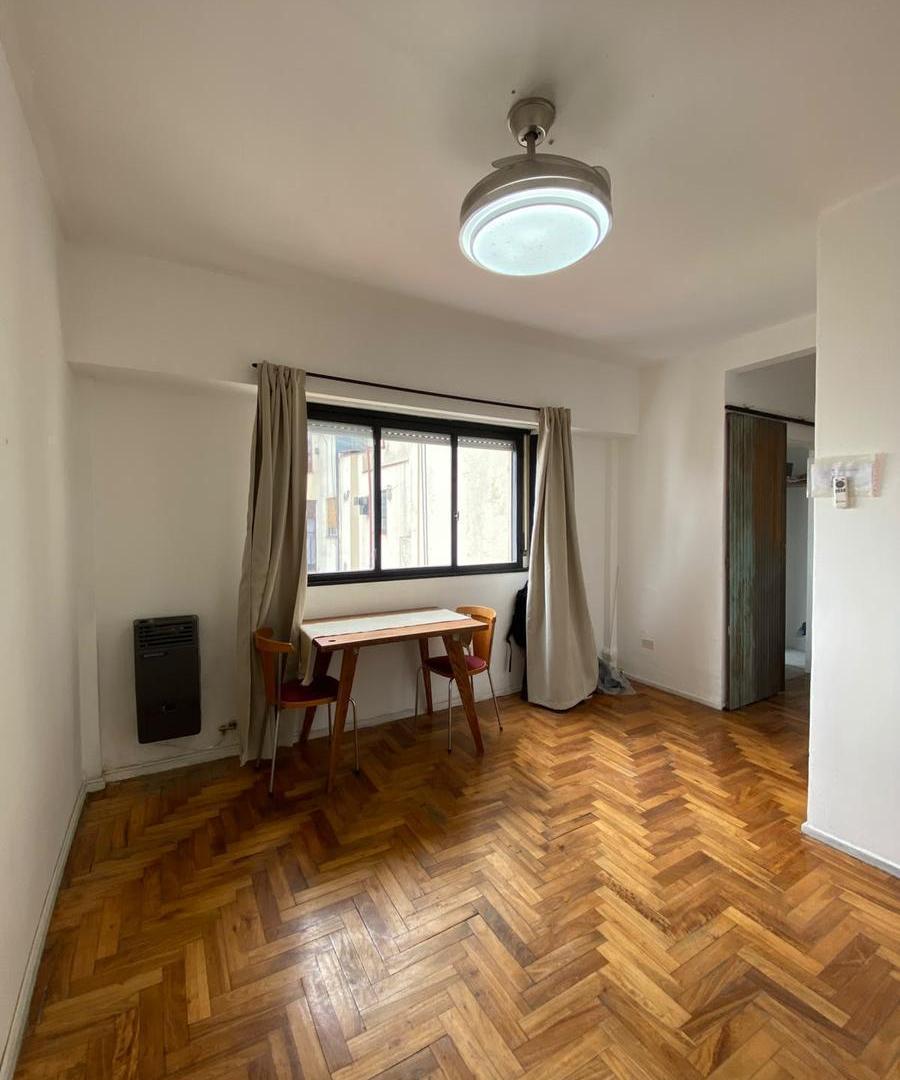 Foto de Departamento de 2 amb. luminoso piso alto con balcón, imagen 5