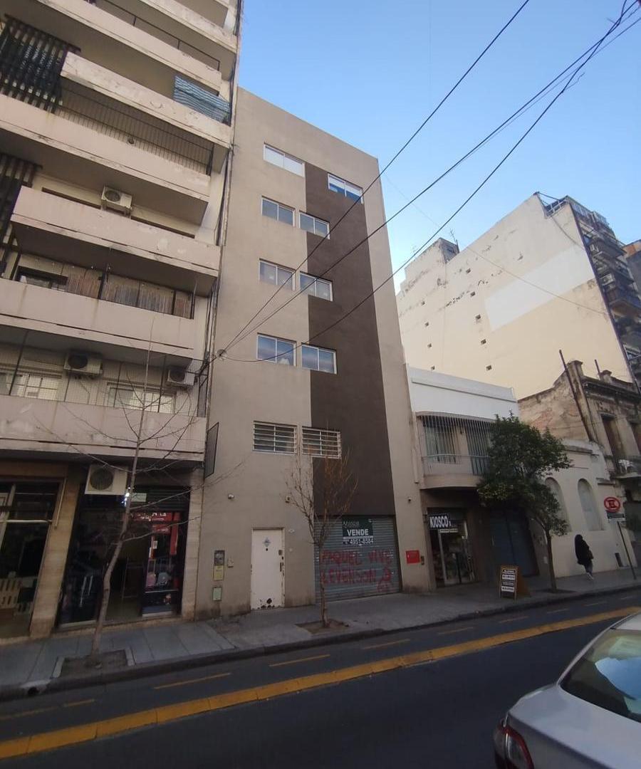 Foto de Edificio de deposito en el corazón del barrio de once, imagen 2