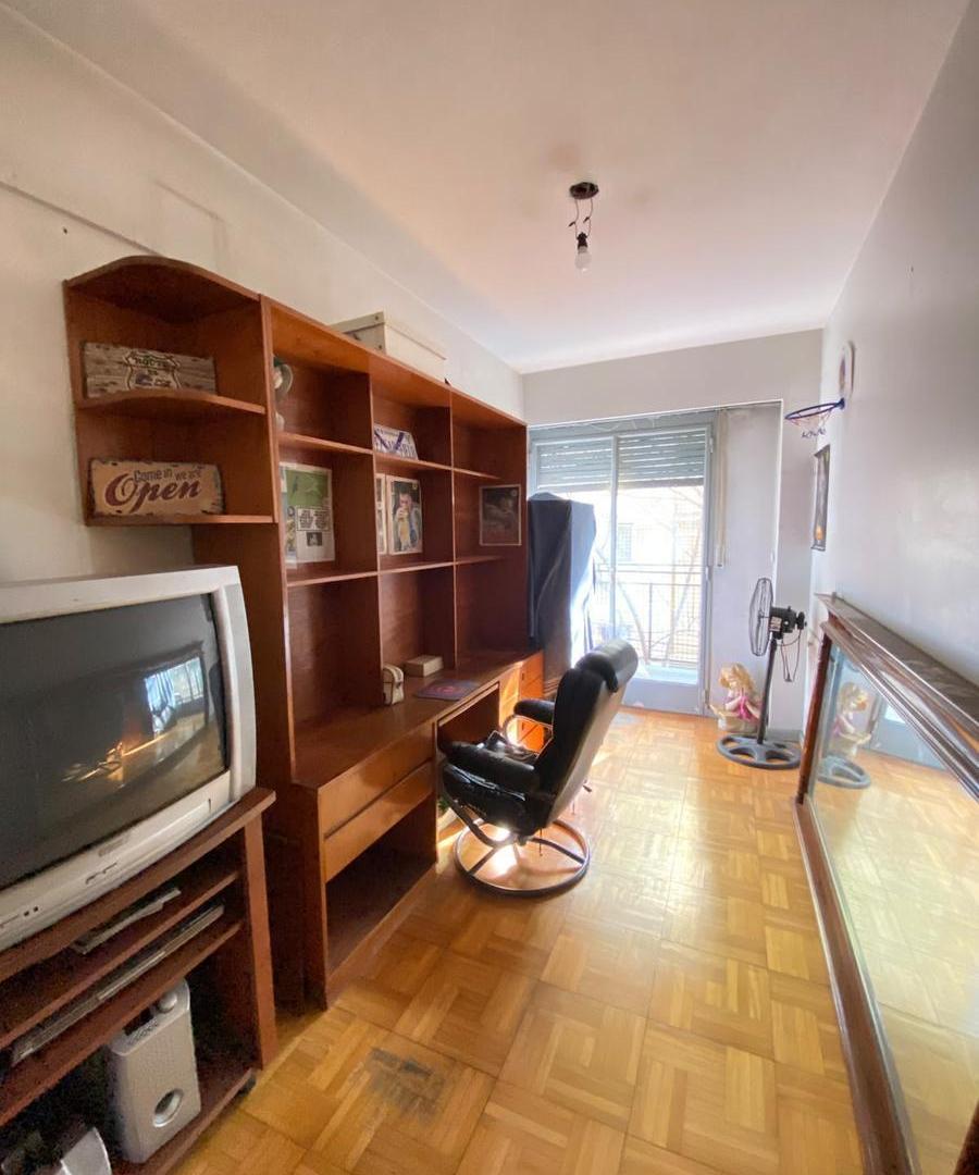 Foto de Departamento semipiso en venta de 4 ambientes al frente muy luminoso, imagen 4