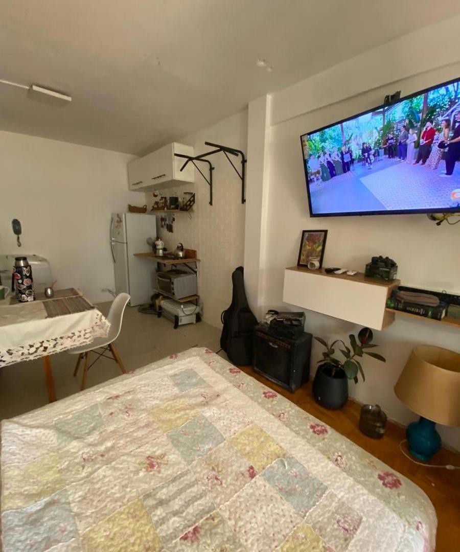 Foto de Monoambiente al contrafrente con balcón, imagen 1