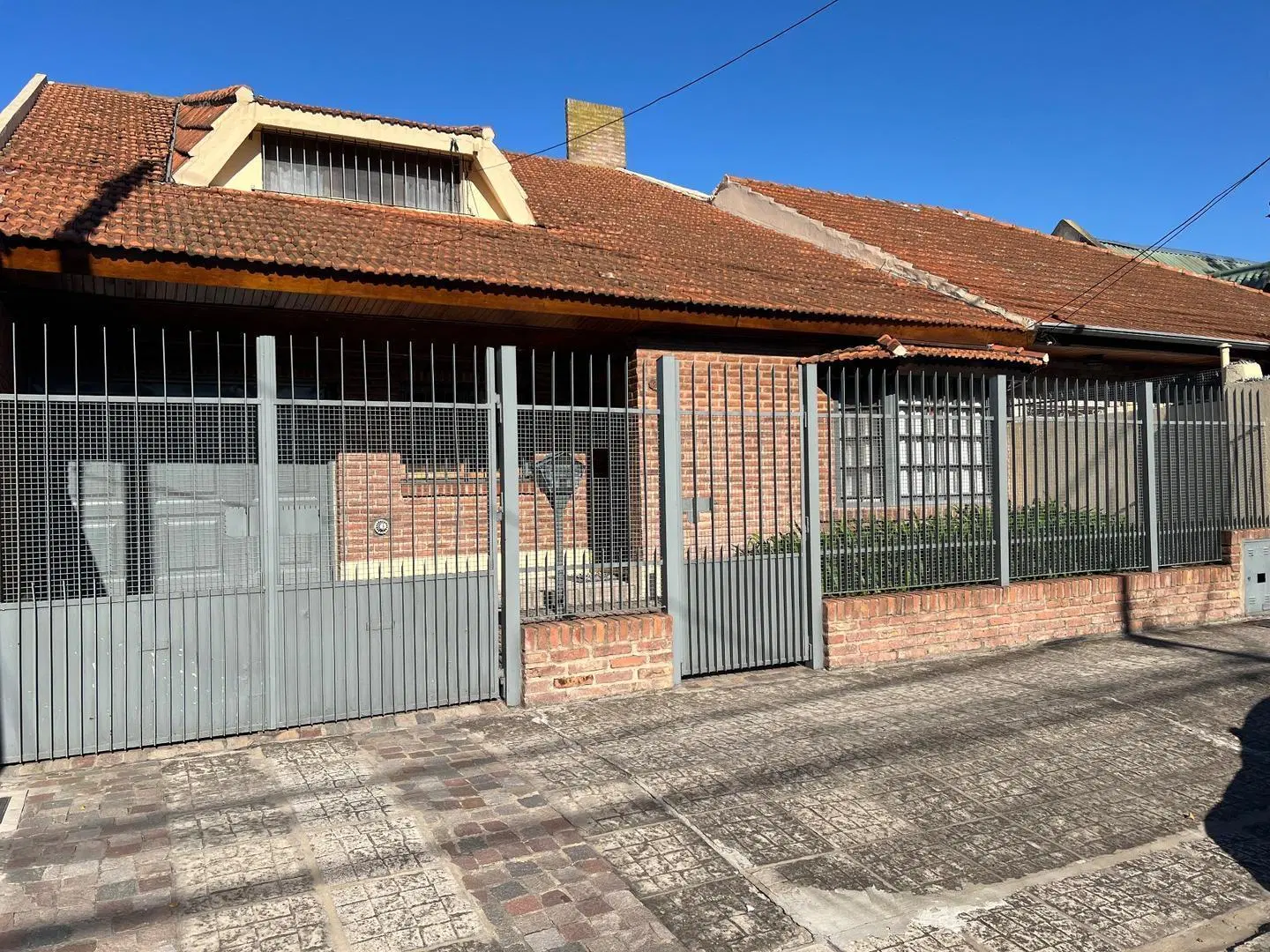 EXCELENTE CHALET Bº DA VINCI BOULOGNE 3