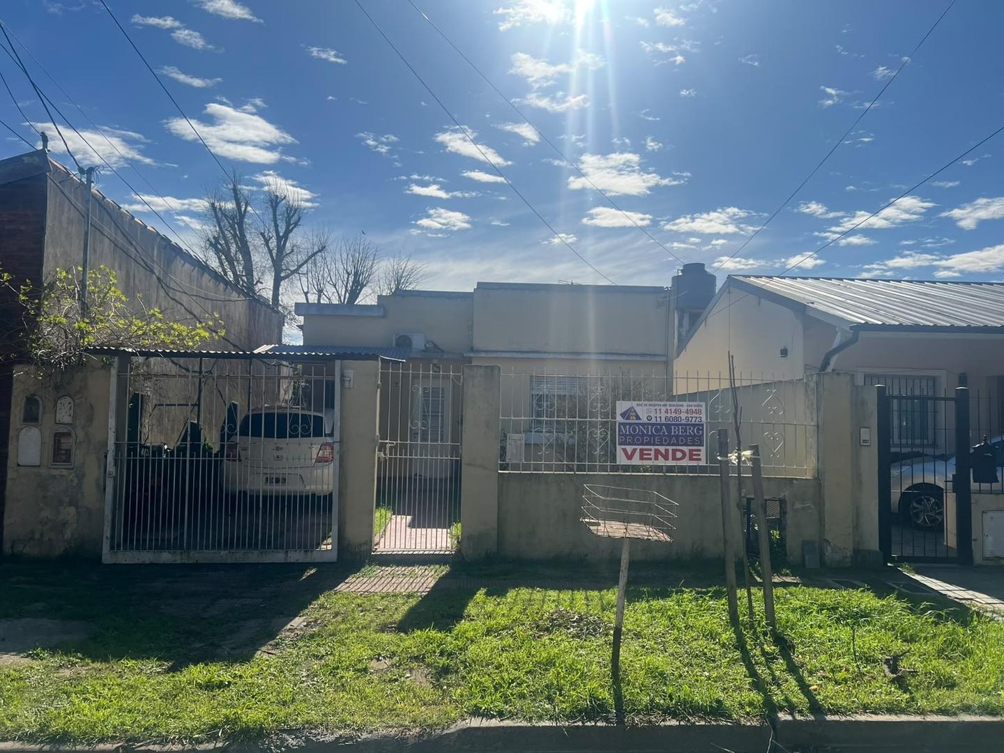 Foto de CASA EN MUY BUENA UBICACION, PARA DOS FAMILIAS, imagen 4