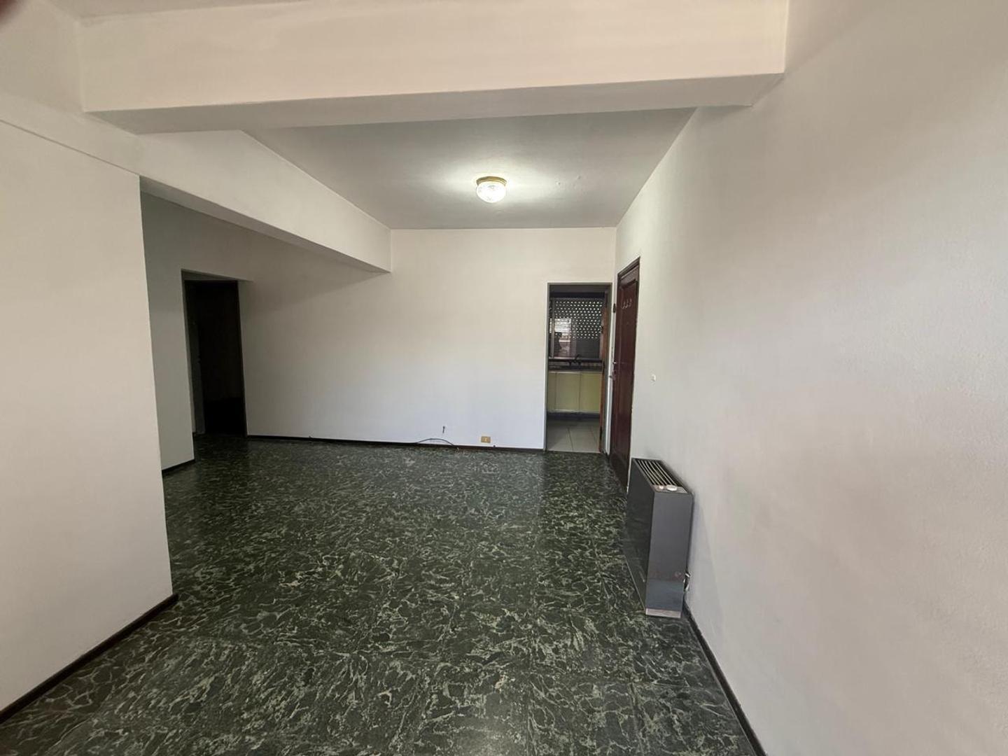 Foto de DEPARTAMENTO EN PLANTA ALTA DE TRES AMBIENTES, imagen 3