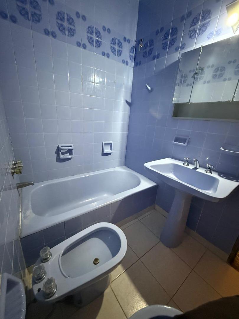 Foto de DEPARTAMENTO EN PLANTA ALTA DE TRES AMBIENTES, imagen 4