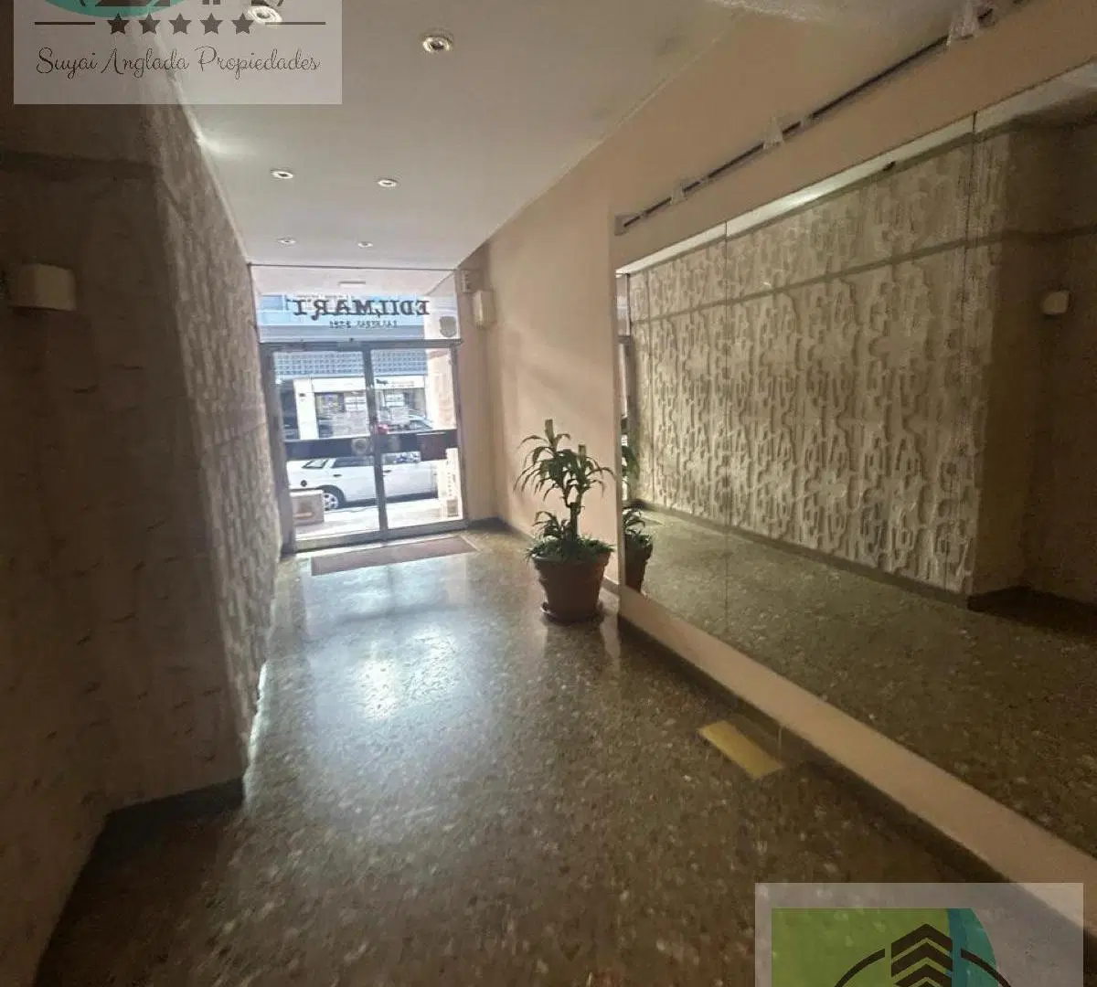 DEPARTAMENTO 2 AMBIENTES AL FRENTE CON BALCON RECICLADO 3